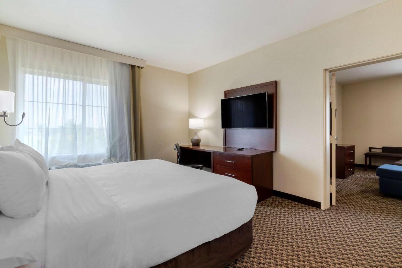 Comfort & Near Six Flags & Medical Center Hotel San Antonio