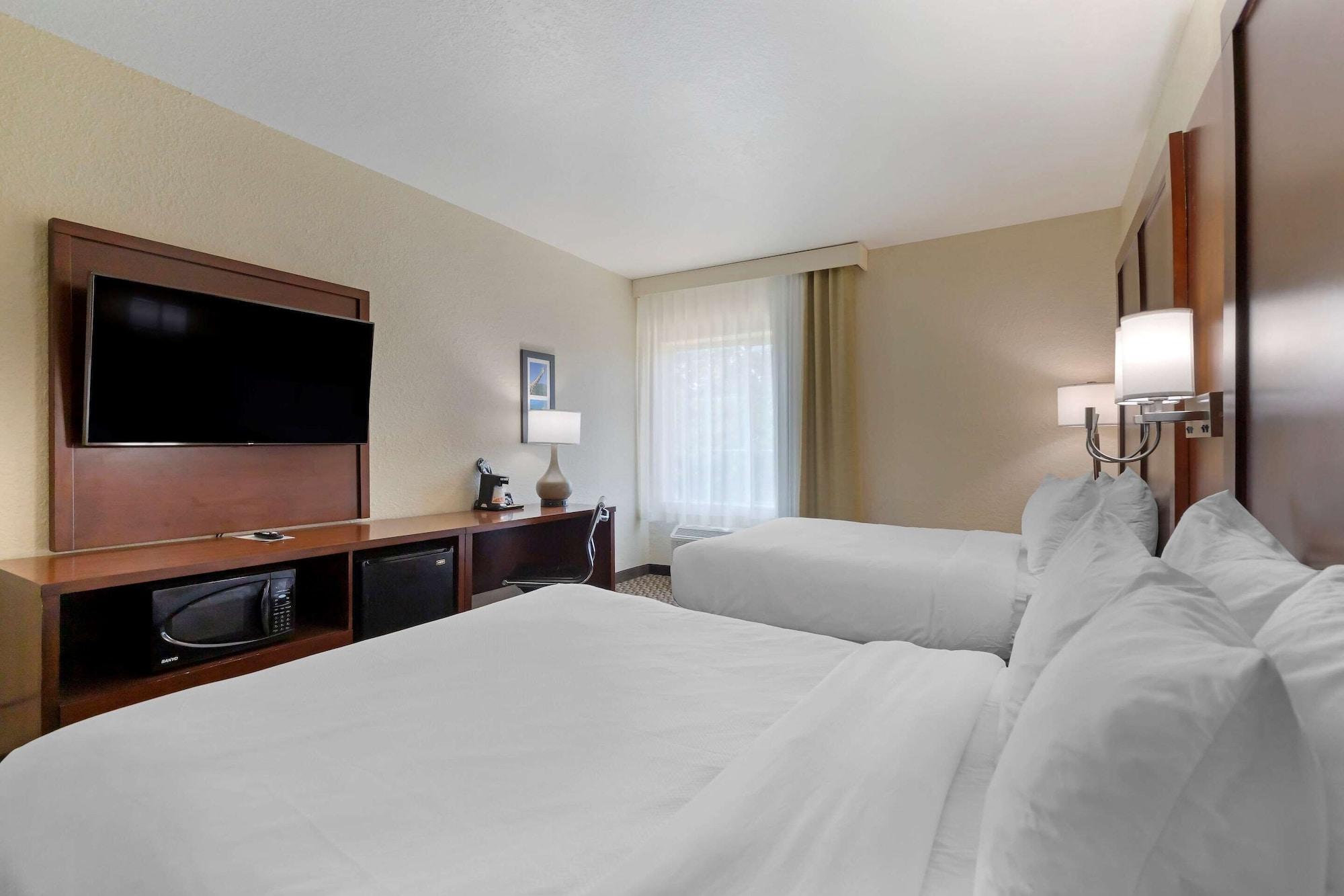 Comfort & Near Six Flags & Medical Center San Antonio