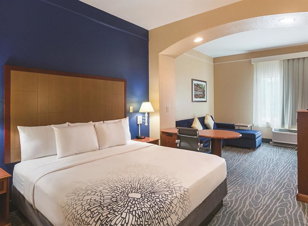 Comfort & Near Six Flags & Medical Center 3* San Antonio