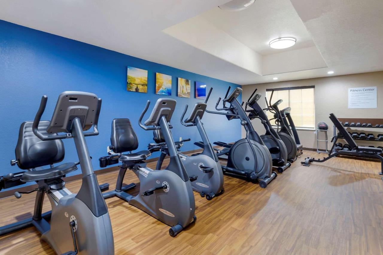 Comfort & Near Six Flags & Medical Center Hotel 3*